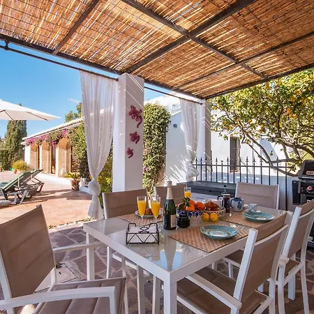 Casa Lola Villa